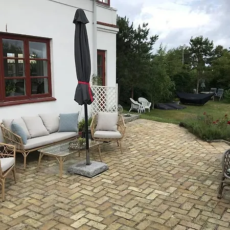 Unikt Sommerhus, Havudsigt, Udespa Og Direkte Til Stranden Fra Egen Have Tatil Evi Liseleje