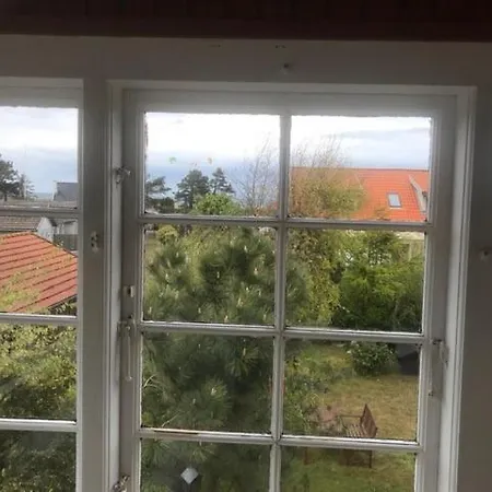 Unikt Sommerhus, Havudsigt, Udespa Og Direkte Til Stranden Fra Egen Have Tatil Evi Liseleje