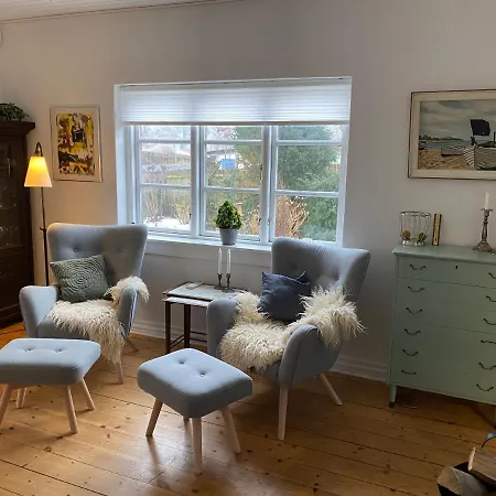 Unikt Sommerhus, Havudsigt, Udespa Og Direkte Til Stranden Fra Egen Have Tatil Evi
